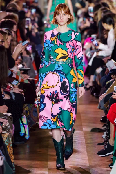 Look 23